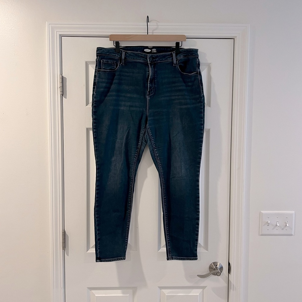 Old Navy jeans | 18